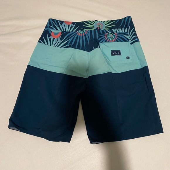 billabong tribong boardshort trunk 28 - Picture 3 of 3